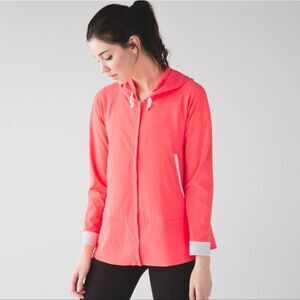 LULULEMON sun showers jacket